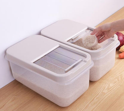 10KG Airtight Pet Food Storage Box – Transparent Plastic Container with Measuring Cup & Slide Cover