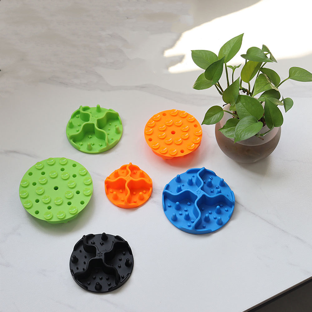 Dog Licking Pad – Silicone Slow Feeder with Suction Cups, Anti-Choke Calming Mat, 8/10/12cm